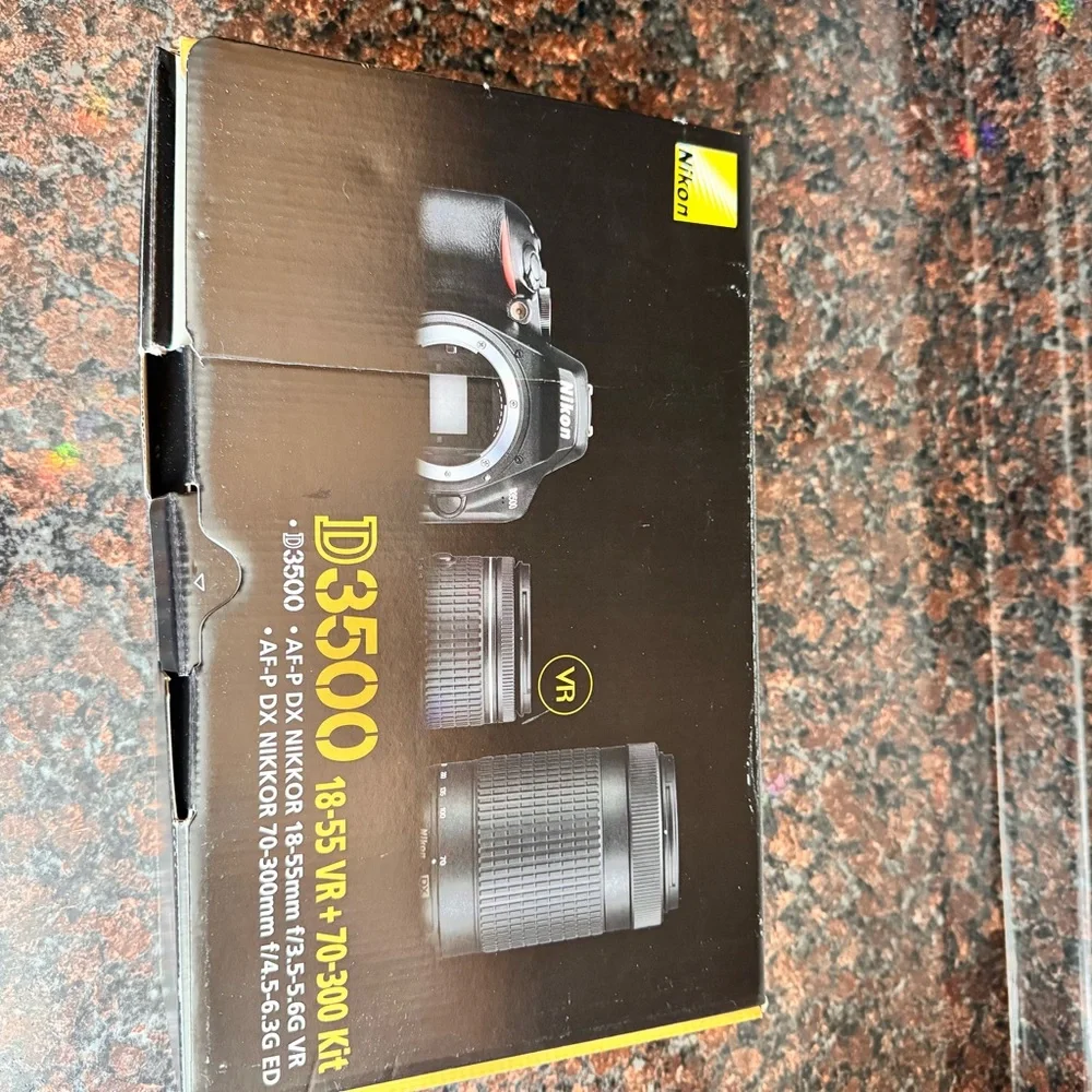 Nikon D3500 Black DSLR Camera Kit